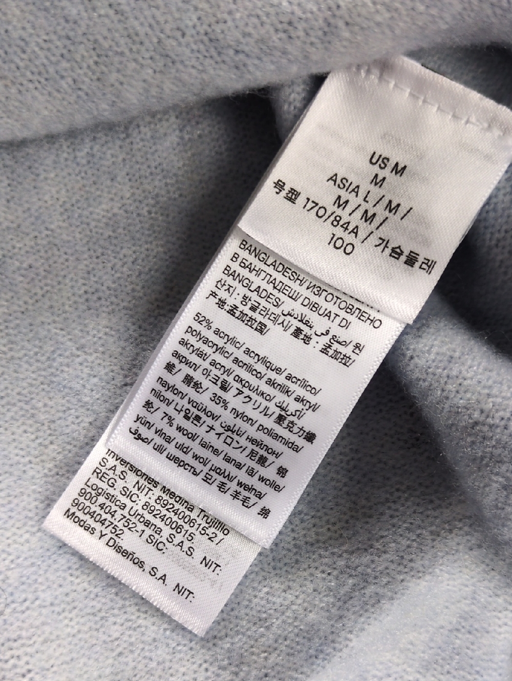 NWOT! PRISTINE Calvin Klein Wool Blend Light Blue Classic Cardigan, Size M - Picture 4 of 7